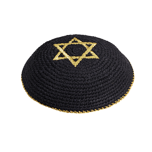 כיפה סרוגה 16 ס״מ שחור עם ריקמה זהב מגן דוד